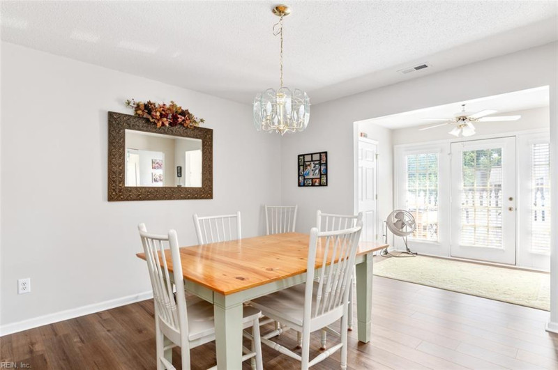 Photo 11 of 50 residential for sale in Williamsburg virginia