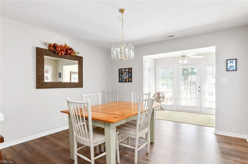Photo 16 of 50 residential for sale in Williamsburg virginia