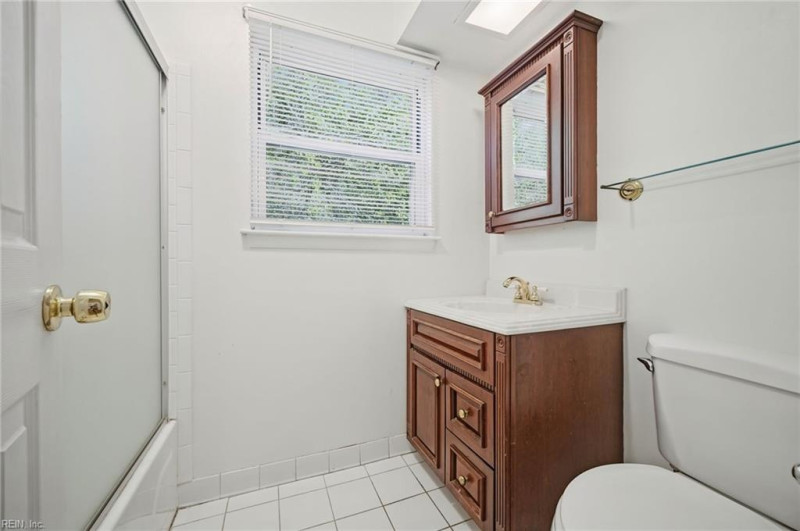 Photo 16 of 38 residential for sale in Chesapeake virginia Photo 16 of 38 residential for sale in Chesapeake virginia