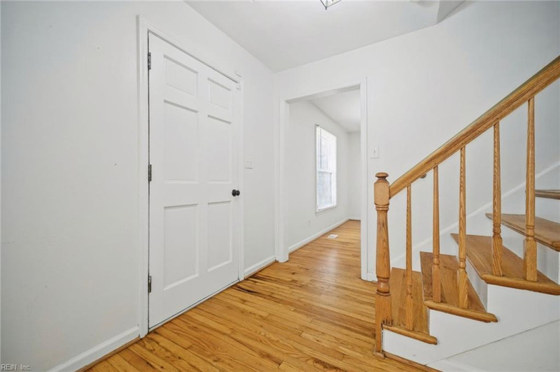 Photo 5 of 38 residential for sale in Chesapeake virginia Photo 5 of 38 residential for sale in Chesapeake virginia