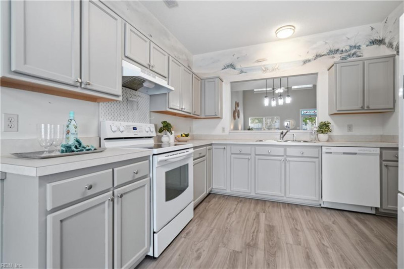 Photo 9 of 41 residential for sale in Virginia Beach virginia Photo 9 of 41 residential for sale in Virginia Beach virginia