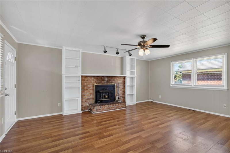 Photo 13 of 28 residential for sale in Norfolk virginia