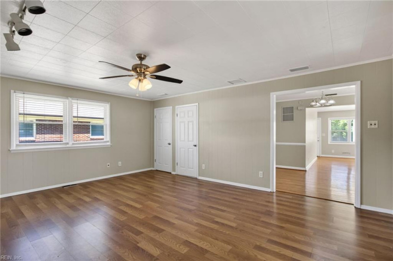 Photo 14 of 28 residential for sale in Norfolk virginia