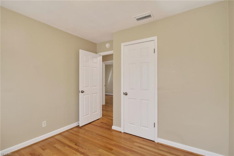 Photo 19 of 28 residential for sale in Norfolk virginia