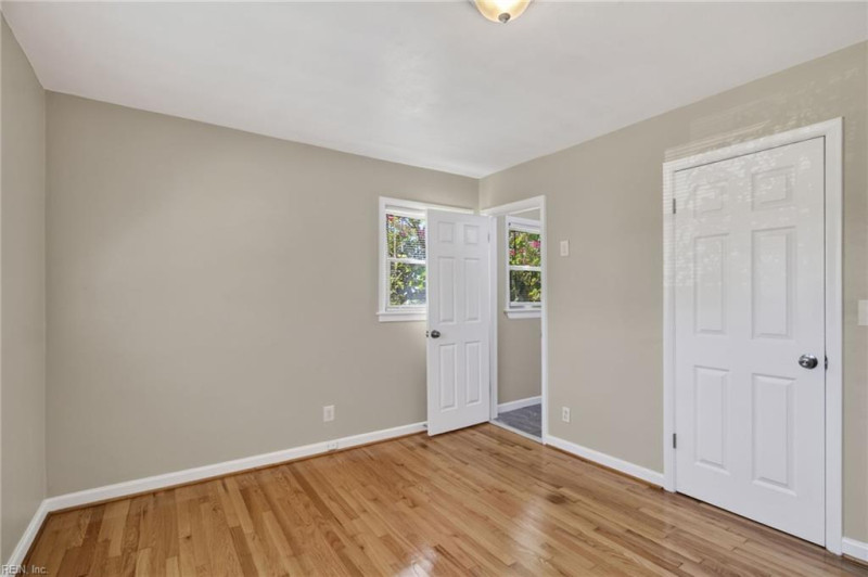 Photo 22 of 28 residential for sale in Norfolk virginia