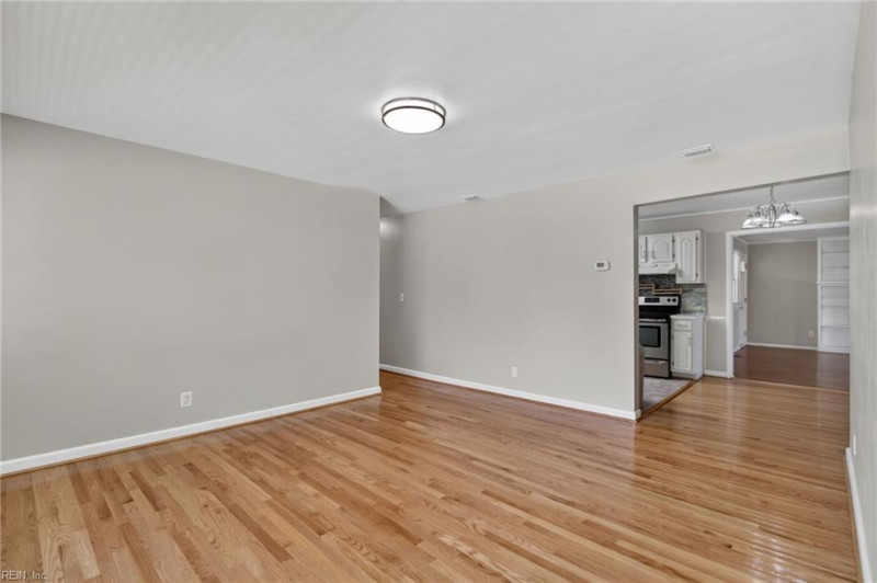 Photo 5 of 28 residential for sale in Norfolk virginia