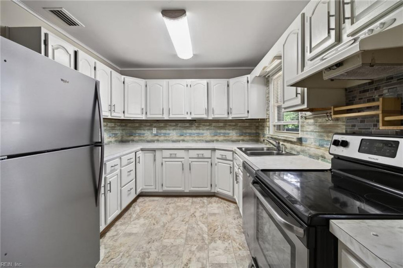 Photo 8 of 28 residential for sale in Norfolk virginia