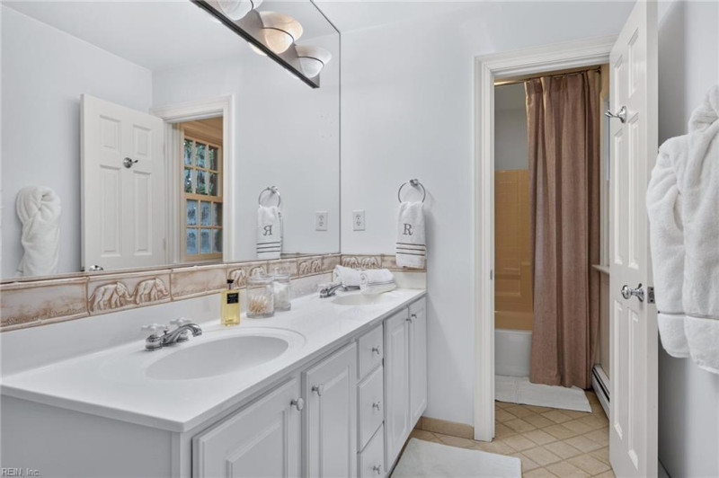Photo 33 of 47 residential for sale in Virginia Beach virginia Photo 33 of 47 residential for sale in Virginia Beach virginia