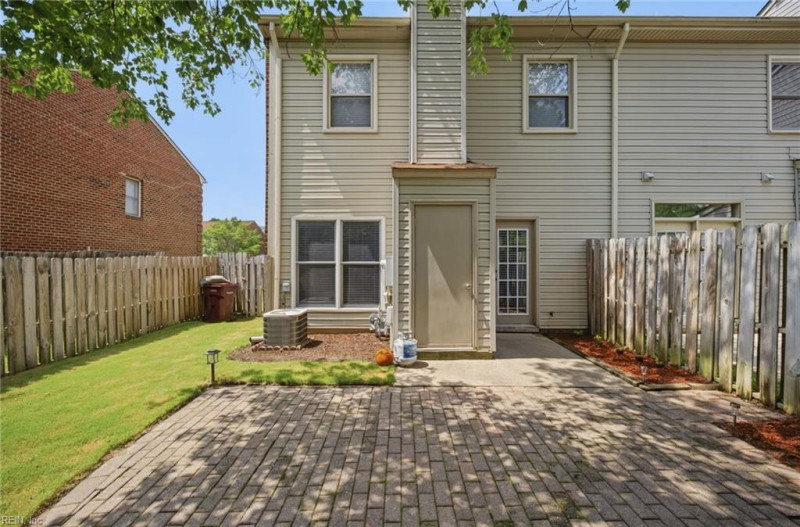 Photo 19 of 21 residential for sale in Chesapeake virginia Photo 19 of 21 residential for sale in Chesapeake virginia