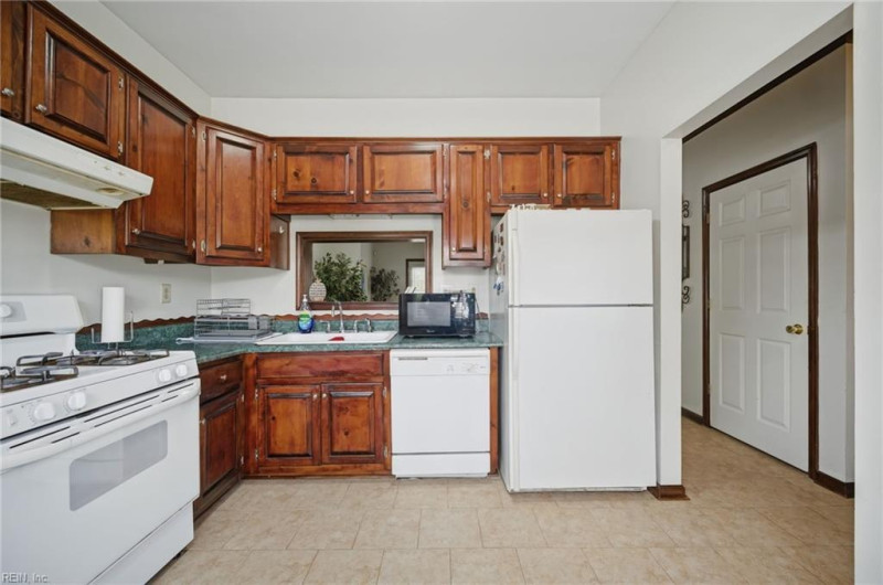 Photo 7 of 21 residential for sale in Chesapeake virginia Photo 7 of 21 residential for sale in Chesapeake virginia
