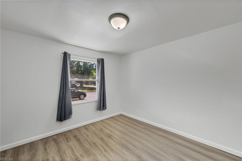 Photo 22 of 45 residential for sale in Suffolk virginia