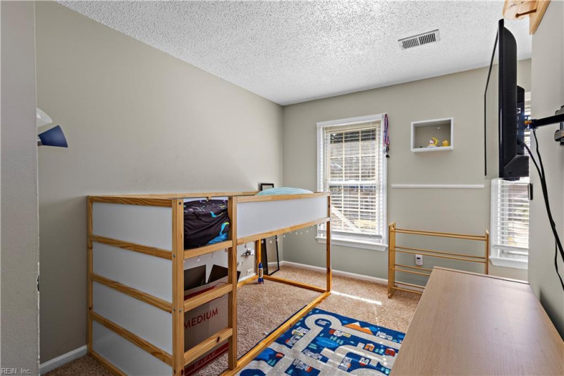 Photo 20 of 42 residential for sale in Chesapeake virginia Photo 20 of 42 residential for sale in Chesapeake virginia