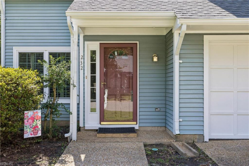 Photo 3 of 47 residential for sale in Newport News virginia Photo 3 of 47 residential for sale in Newport News virginia