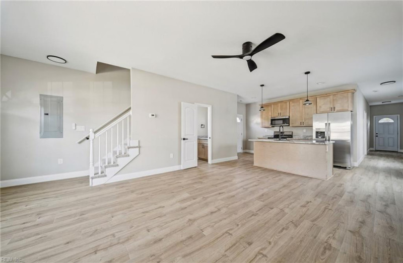 Photo 3 of 29 residential for sale in Norfolk virginia