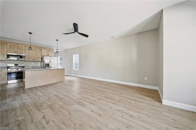 Photo 4 of 29 residential for sale in Norfolk virginia