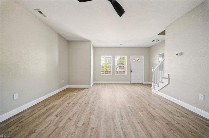Photo 5 of 29 residential for sale in Norfolk virginia