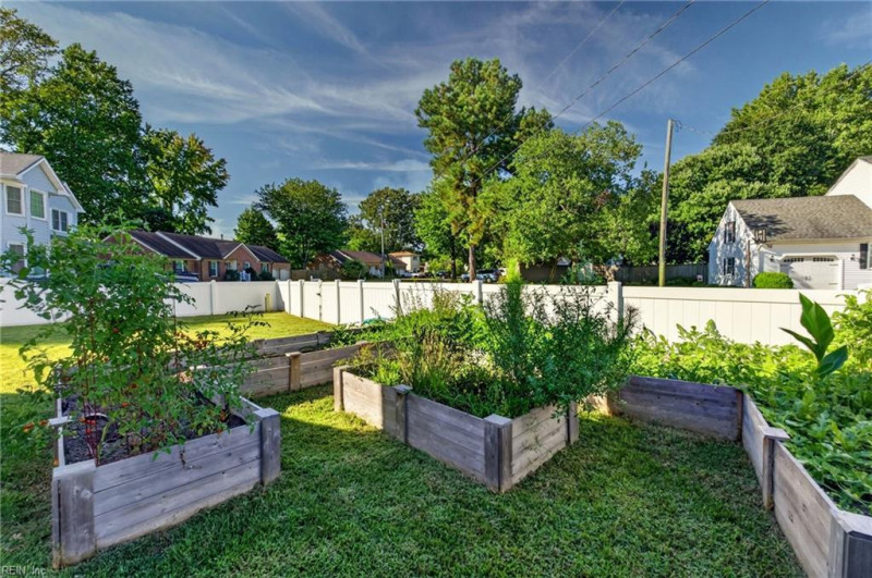 Photo 36 of 46 residential for sale in Chesapeake virginia Photo 36 of 46 residential for sale in Chesapeake virginia
