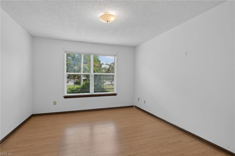 Photo 18 of 22 residential for sale in Newport News virginia