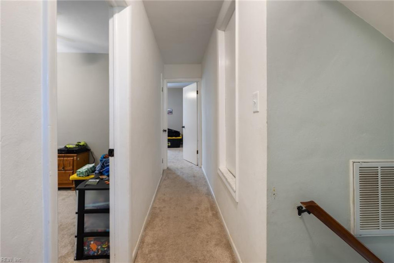Photo 18 of 24 residential for sale in Portsmouth virginia