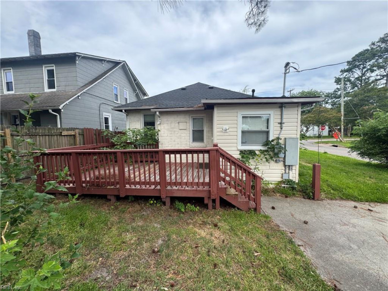 Photo 15 of 17 residential for sale in Norfolk virginia