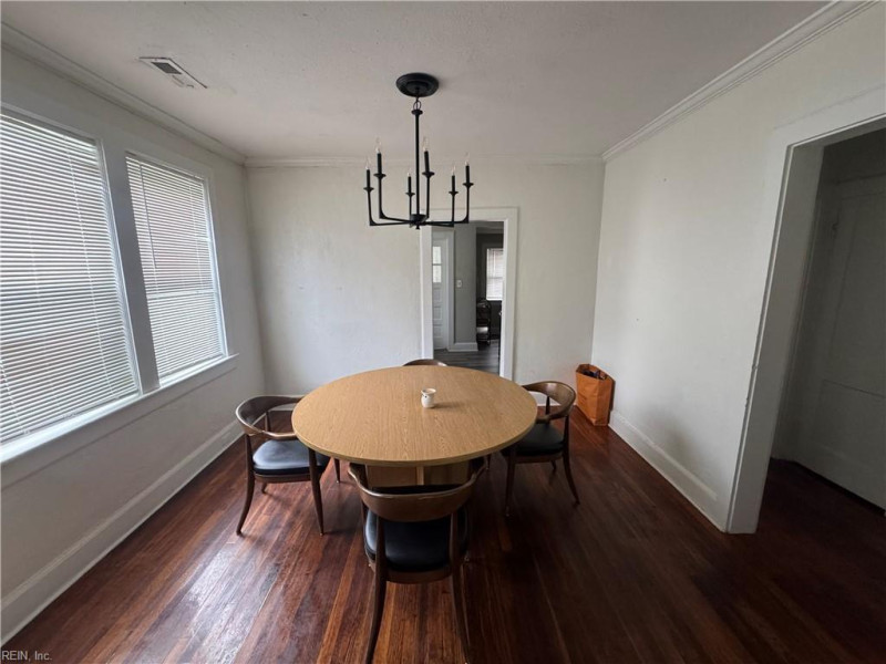 Photo 5 of 17 residential for sale in Norfolk virginia