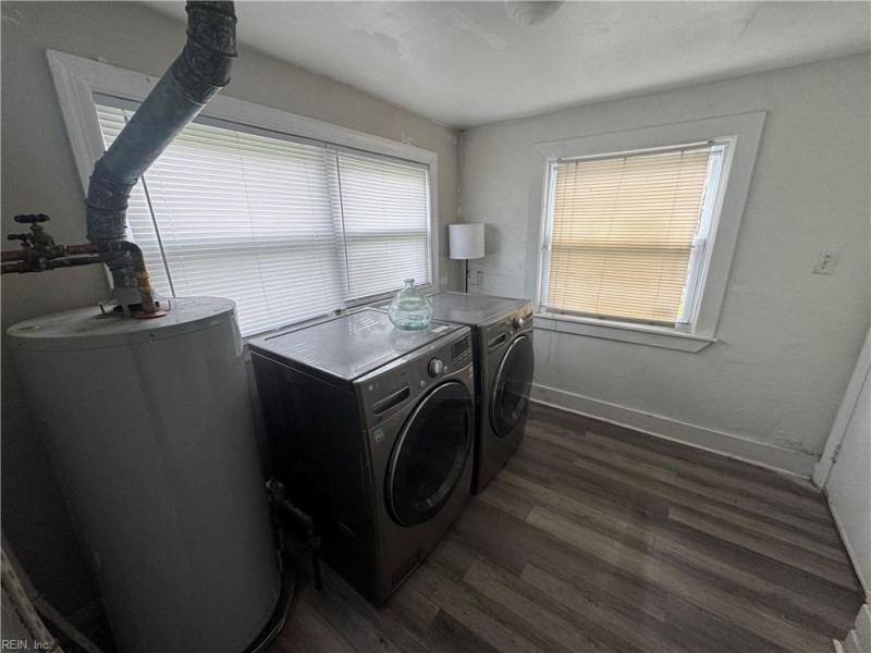 Photo 9 of 17 residential for sale in Norfolk virginia