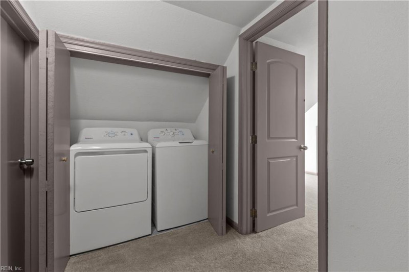 Photo 17 of 34 residential for sale in Norfolk virginia