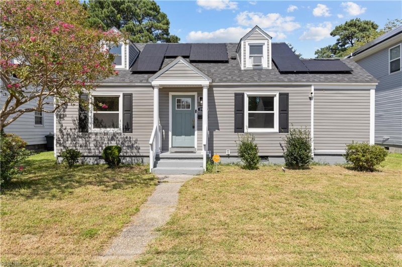 Photo 2 of 34 residential for sale in Norfolk virginia