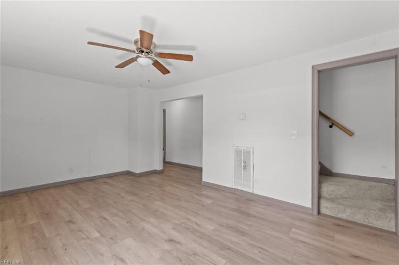 Photo 6 of 34 residential for sale in Norfolk virginia