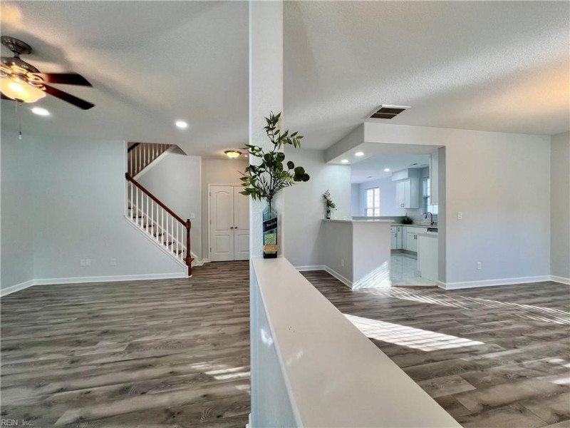 Photo 10 of 49 residential for sale in Portsmouth virginia
