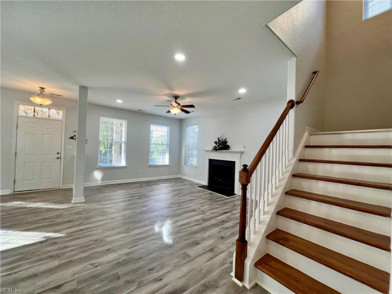 Photo 12 of 49 residential for sale in Portsmouth virginia