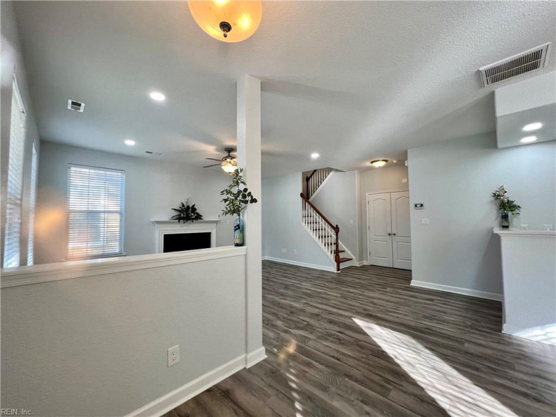 Photo 20 of 49 residential for sale in Portsmouth virginia