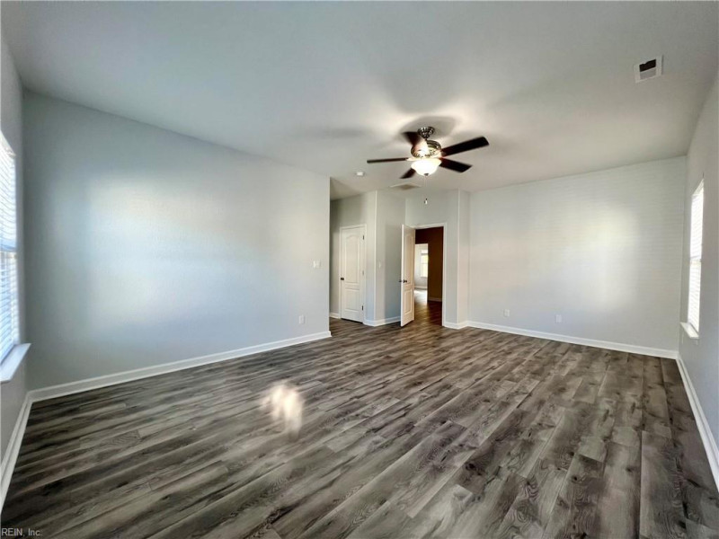 Photo 37 of 49 residential for sale in Portsmouth virginia