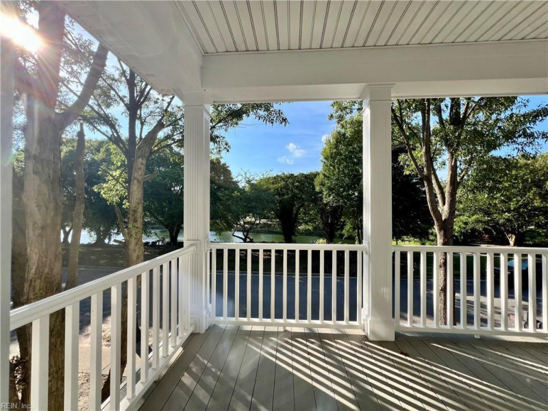 Photo 4 of 49 residential for sale in Portsmouth virginia