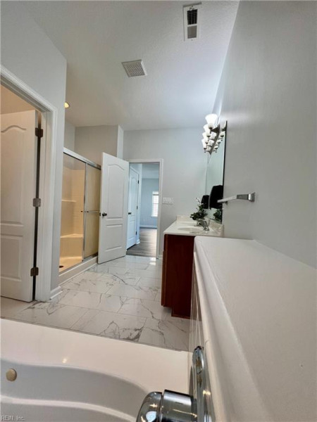 Photo 40 of 49 residential for sale in Portsmouth virginia