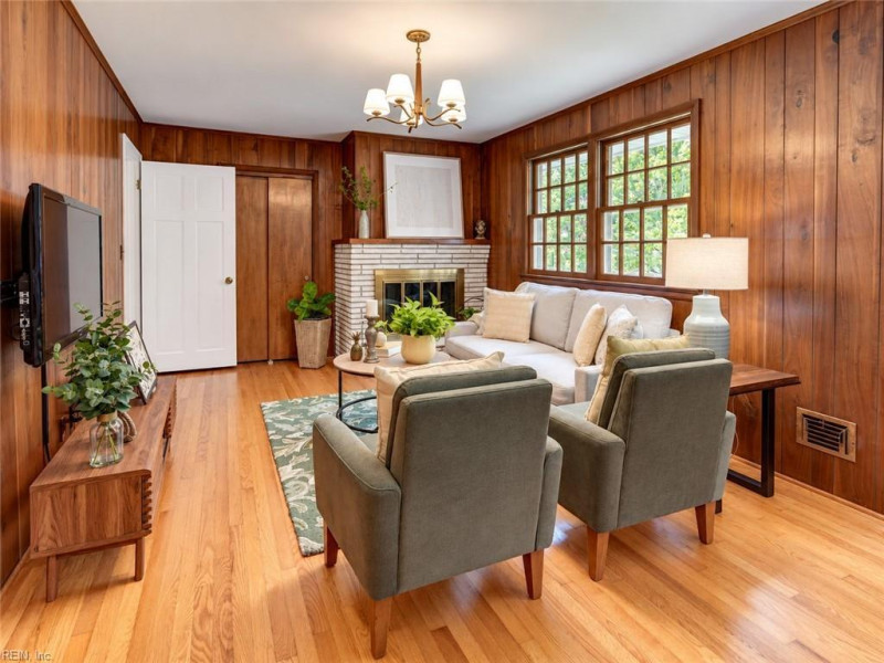 Photo 13 of 38 residential for sale in Norfolk virginia