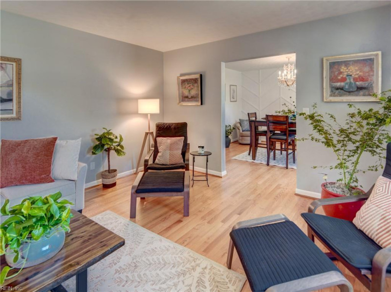 Photo 17 of 38 residential for sale in Norfolk virginia