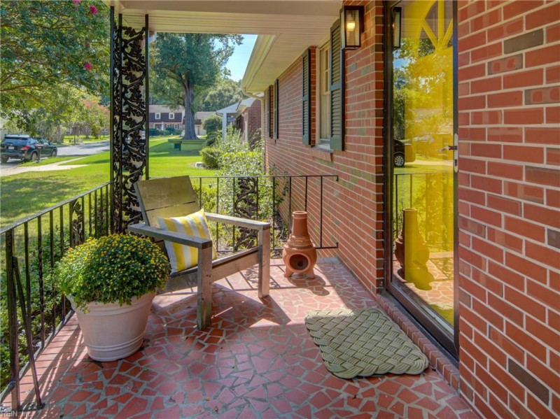 Photo 2 of 38 residential for sale in Norfolk virginia