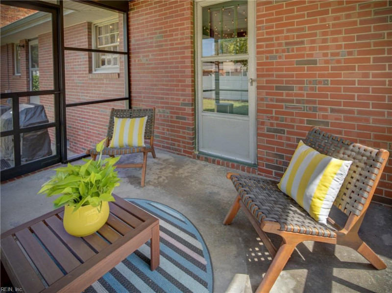 Photo 27 of 38 residential for sale in Norfolk virginia