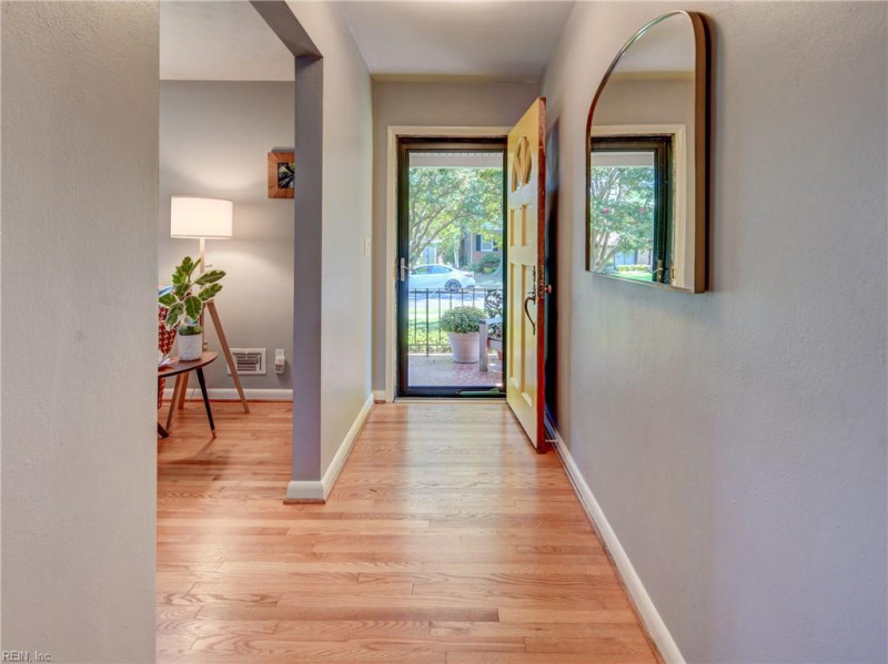 Photo 3 of 38 residential for sale in Norfolk virginia