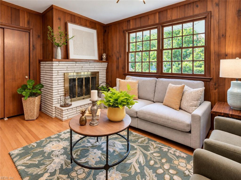 Photo 5 of 38 residential for sale in Norfolk virginia