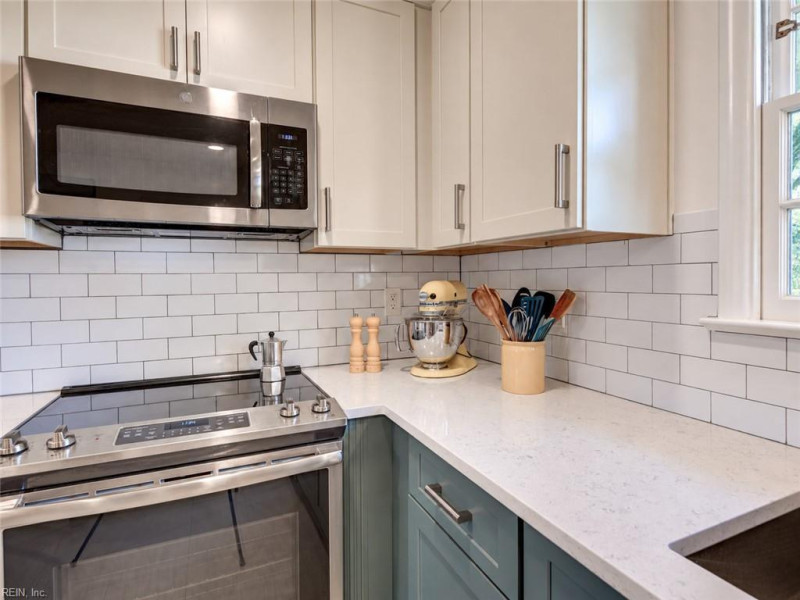 Photo 9 of 38 residential for sale in Norfolk virginia