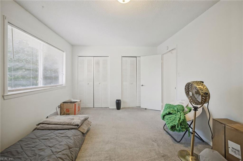 Photo 22 of 44 residential for sale in Portsmouth virginia