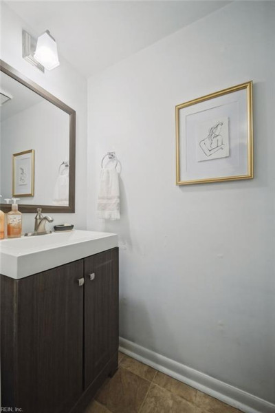 Photo 23 of 44 residential for sale in Portsmouth virginia