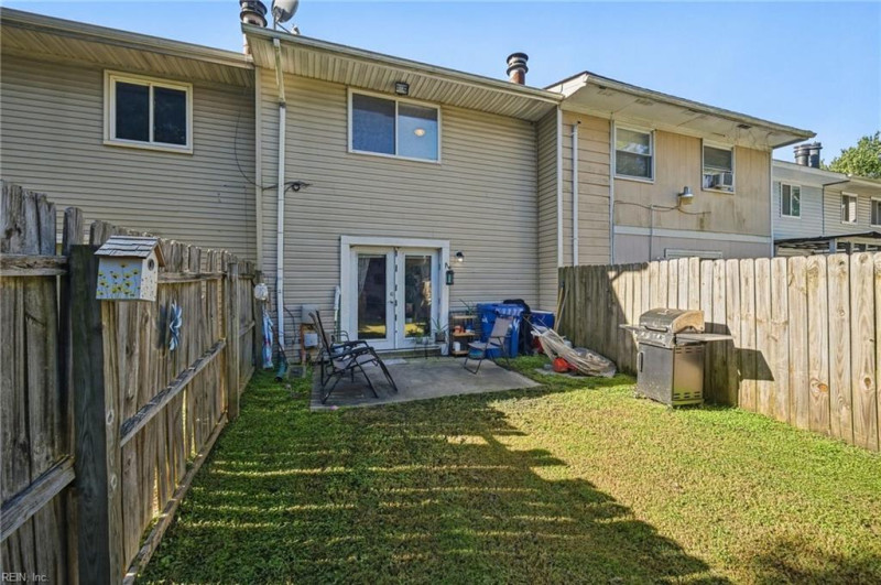 Photo 26 of 44 residential for sale in Portsmouth virginia