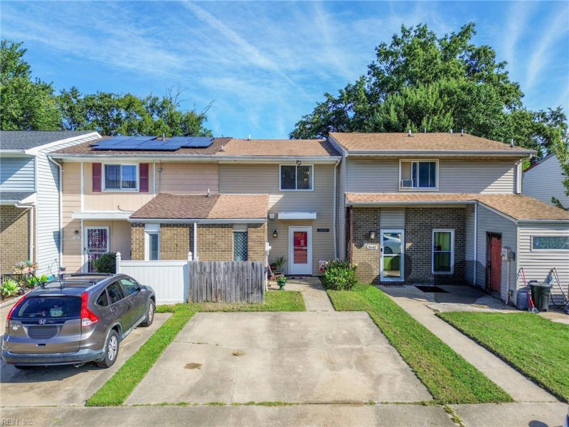 Photo 30 of 44 residential for sale in Portsmouth virginia