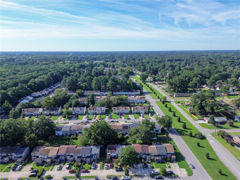 Photo 36 of 44 residential for sale in Portsmouth virginia