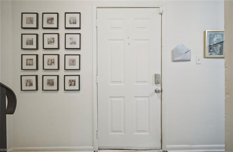 Photo 6 of 44 residential for sale in Portsmouth virginia