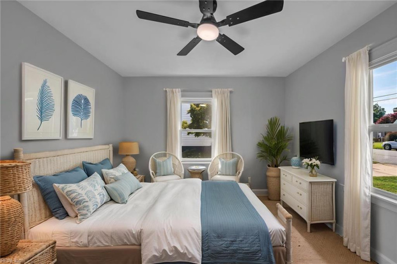 Photo 14 of 19 residential for sale in Portsmouth virginia