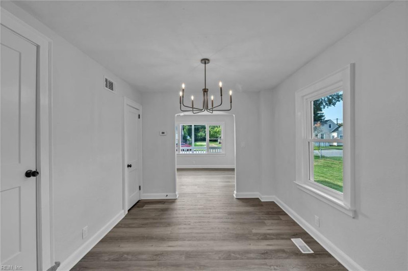 Photo 8 of 19 residential for sale in Portsmouth virginia